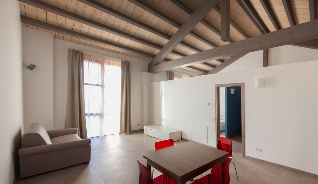 Agriturismo Mascudiera Fiorenzuola dʼArda Værelse billede
