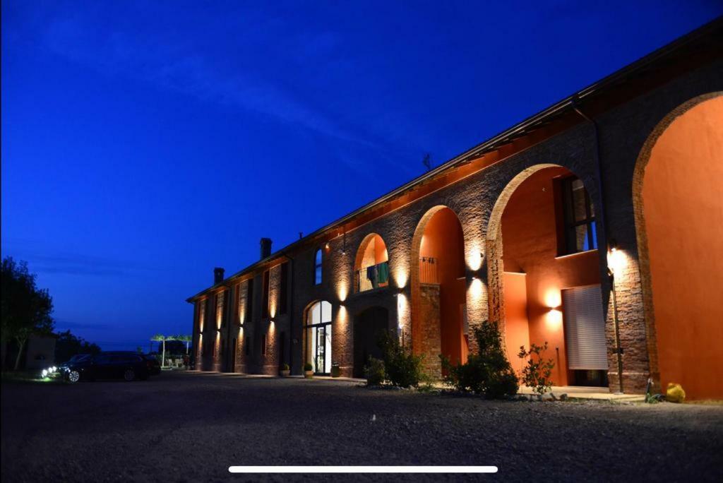 Agriturismo Mascudiera Fiorenzuola dʼArda Eksteriør billede